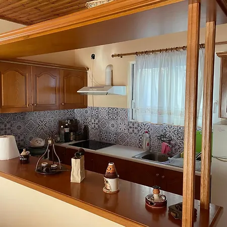 Thanasis House Holiday home *