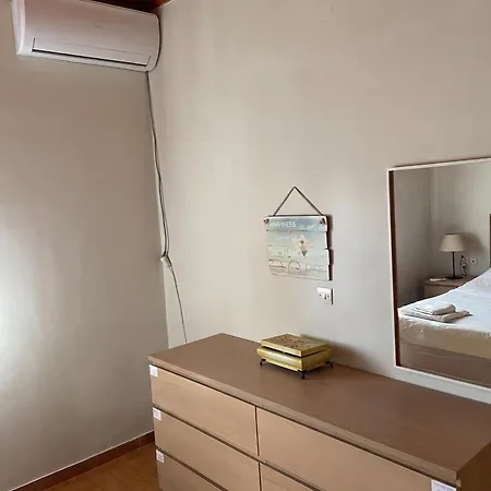 Thanasis House דימיטסאנה